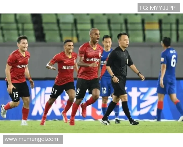 重庆排球队以71分领跑冠军赛积分榜展现强劲实力和竞争优势